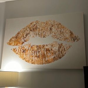Oliver Gal Solid Kiss on Canvas 45x30